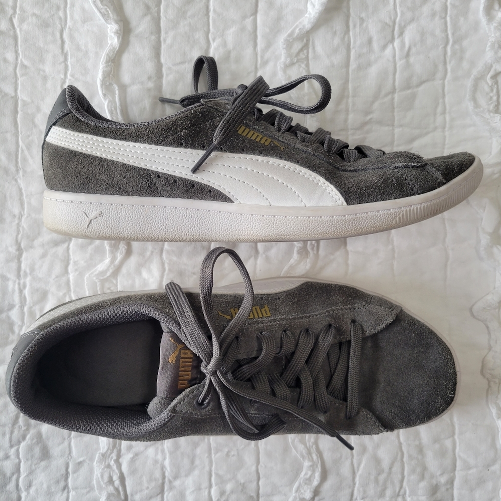 Puma Vikky Suede Classic Soft Foam Padded Sneakers Smoke Gray 8 EUC